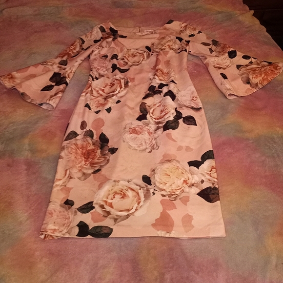 Calvin Klein Dresses & Skirts - Calvin Klein Size 4 Blush Pink Floral Bell Sleeves Beautiful Dress 🌸🌷